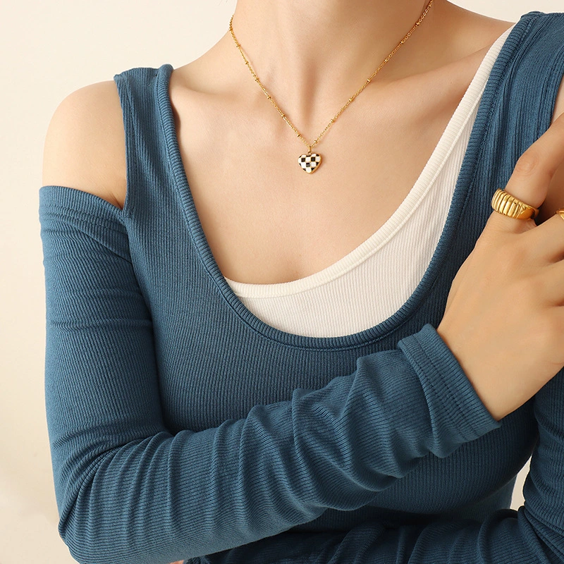 Black and White Heart Pendant Necklace for Women