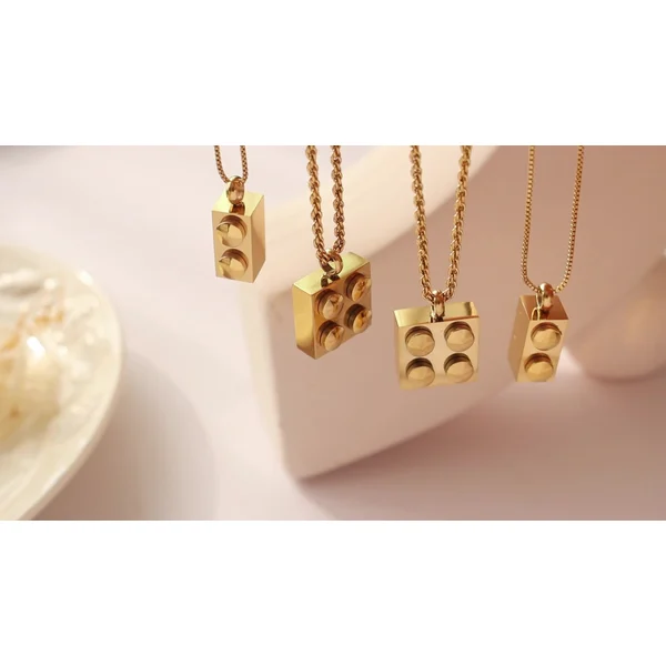 Stainless Steel Lovely Women Jewelry Necklace in Gold Color