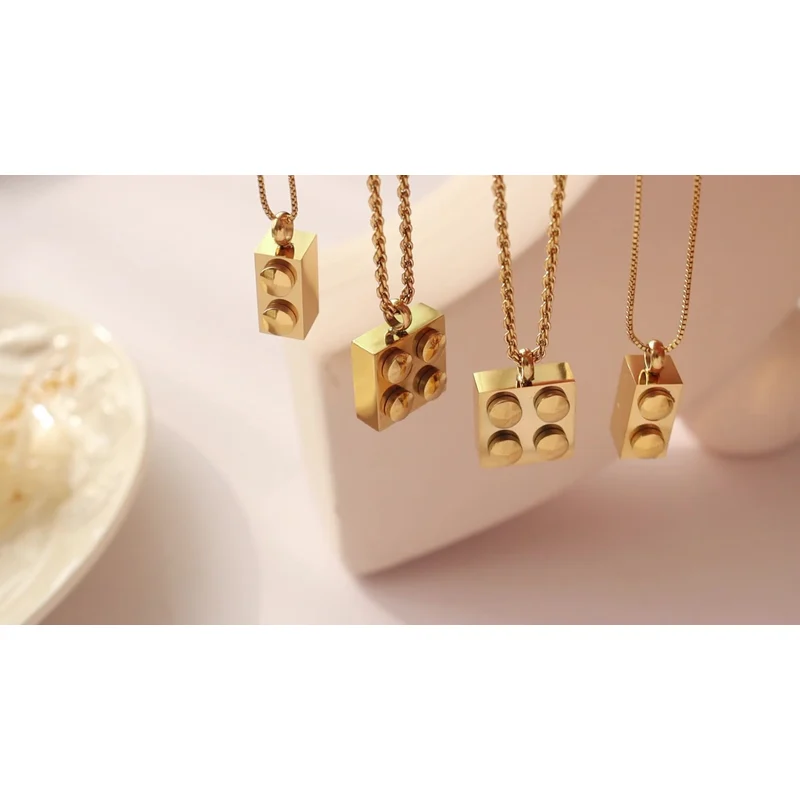 Stainless Steel Lovely Women Jewelry Necklace in Gold Color