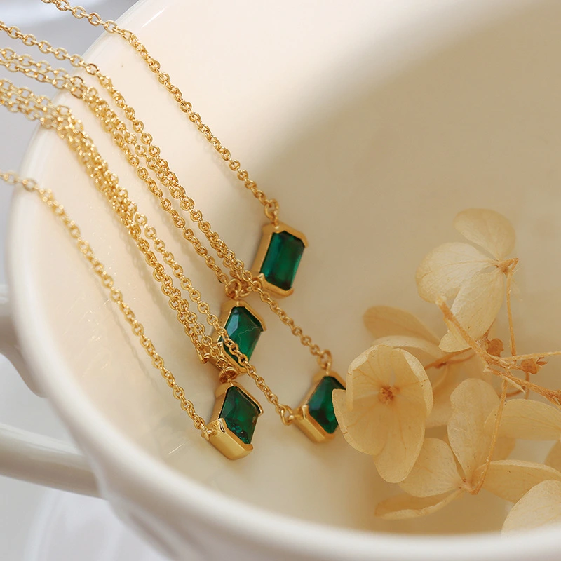 Emerald Cut Green Stone Women Neckalce