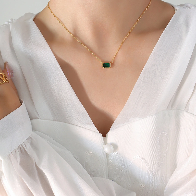 Emerald Cut Green Stone Women Neckalce