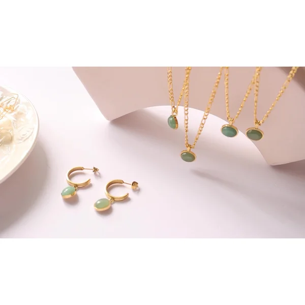 Green Jade Necklace and Earring Jewelry Set