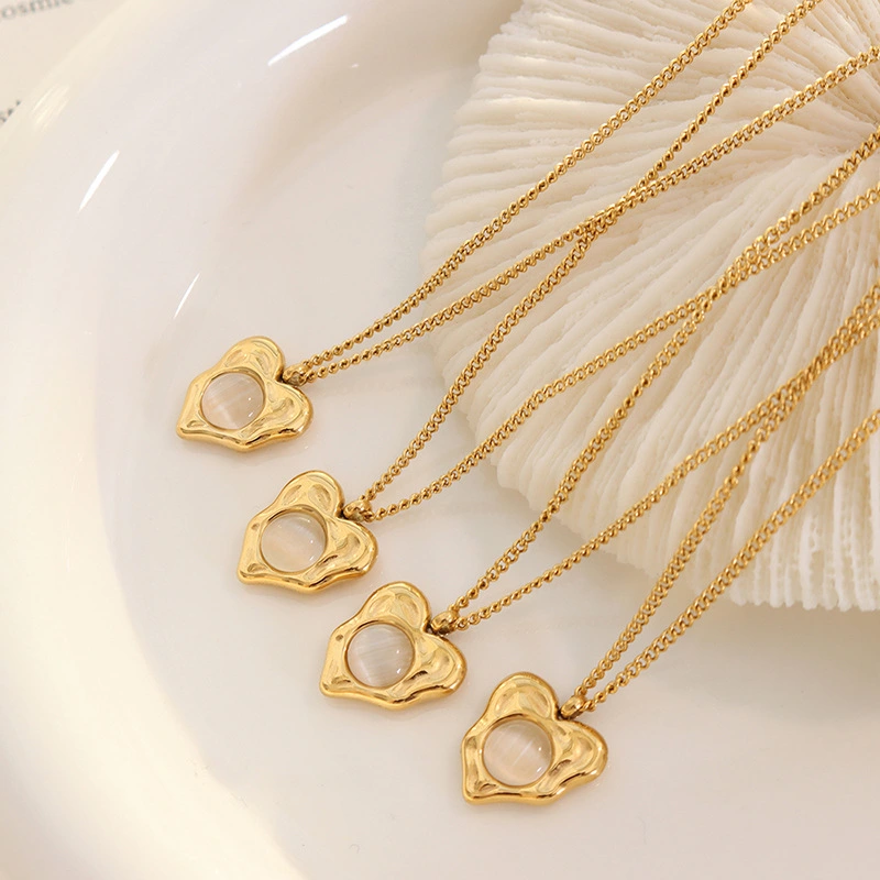 Round Crystal Stone Heart Necklace