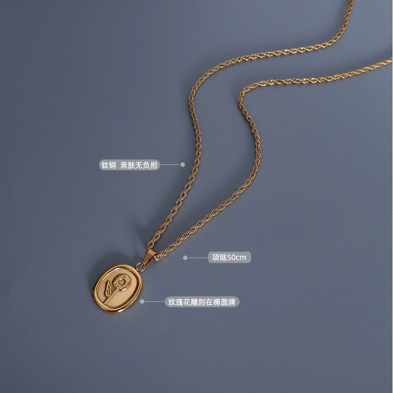 18K gold plated Embossed Flower Pendant Necklace