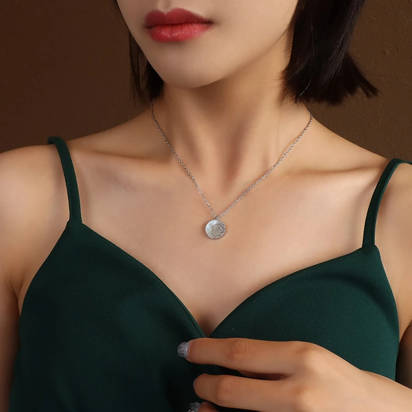 Gold Plated Cable Chain Mother of Pearl Pendant Necklace