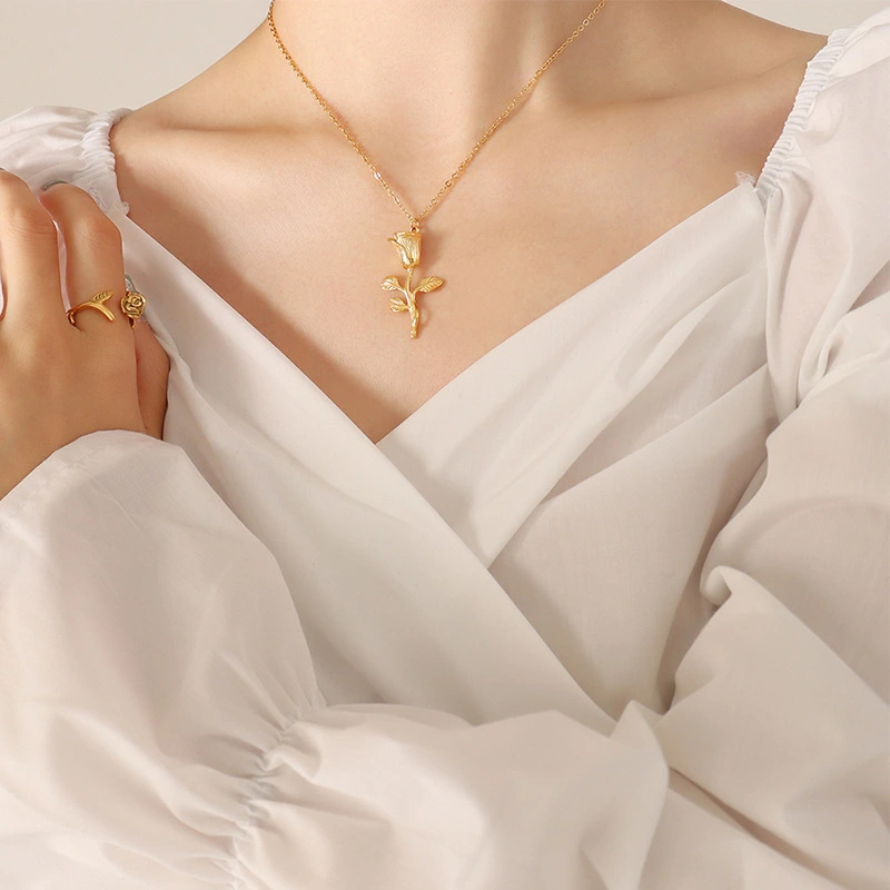 18K Gold Color Women Jewelry Rose Flower Pendant Necklace