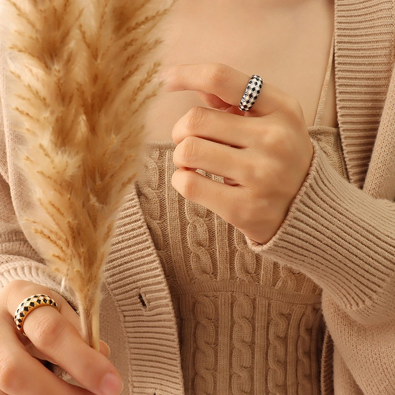 Black and White Fashion Jewelry Women Goth Ring