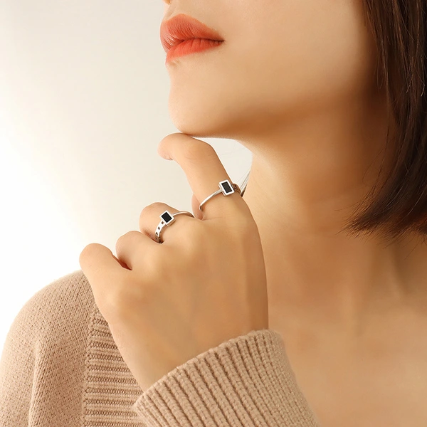 Women Fashion Jewelry Black Enamel Ring