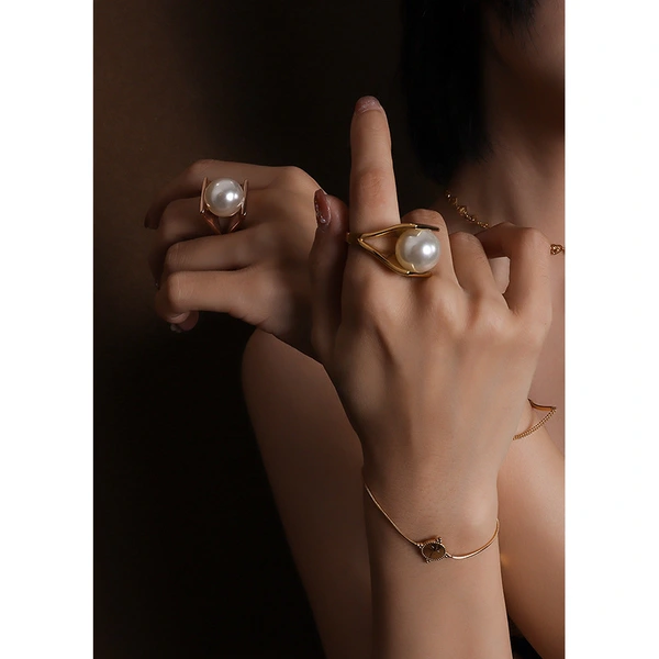 Stainless Steel Gold Plated Statement Exaggerated Pearl Ring