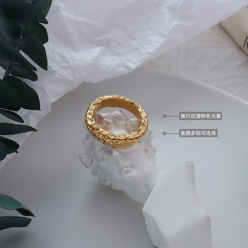 Women Gold MELINA Tapered Ring