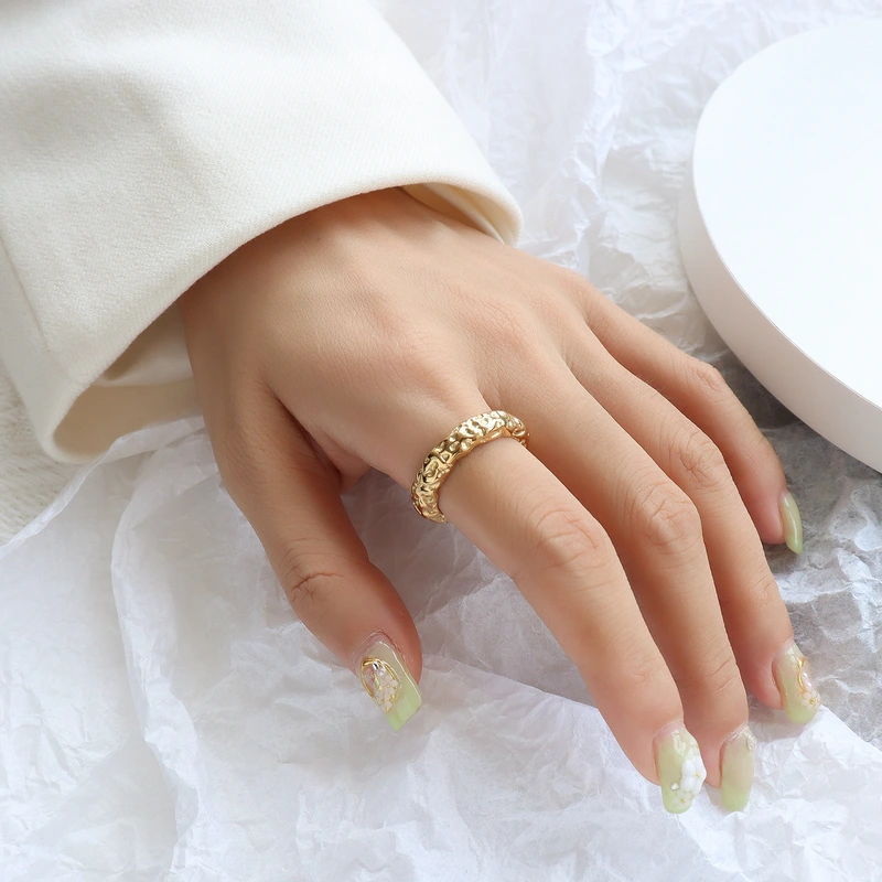 Women Gold MELINA Tapered Ring