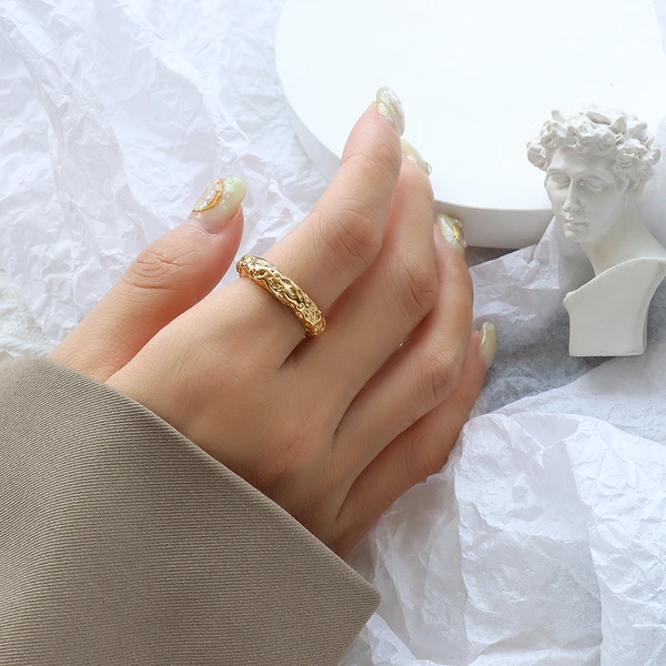 Women Gold MELINA Tapered Ring