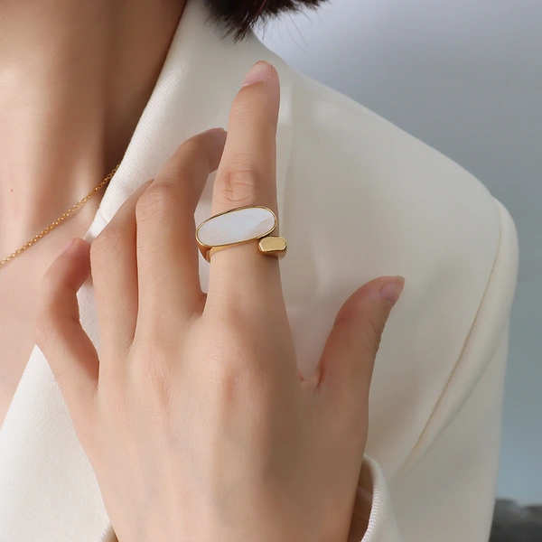Women Mother of Pearl Gold Ring