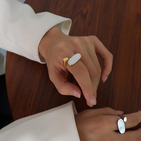 Women Mother of Pearl Gold Ring