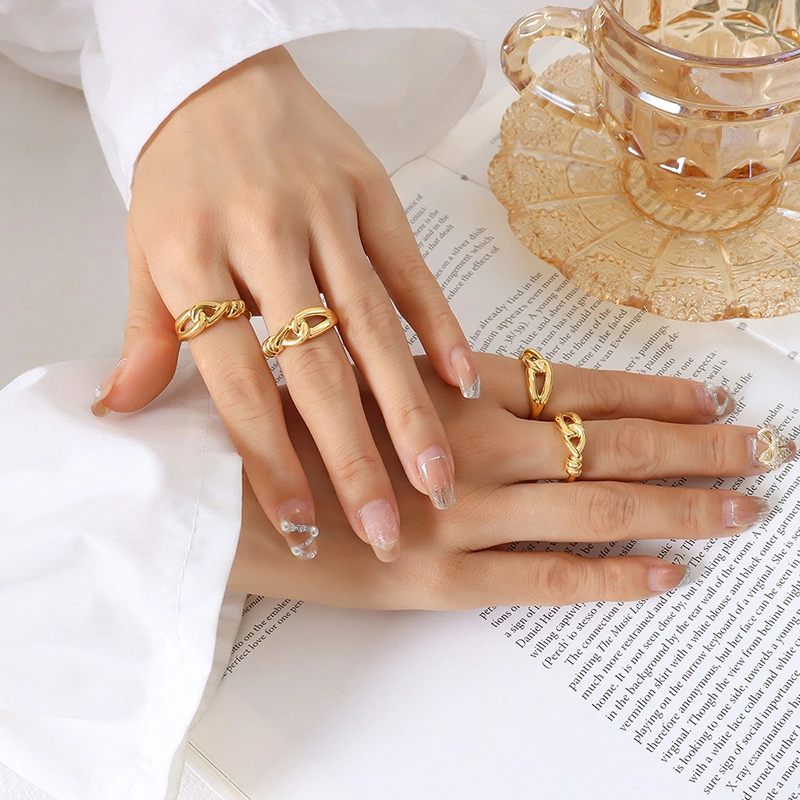 Titanium Gold Twist Ring