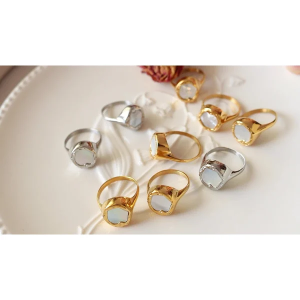 Stainless Steel Fashion White Seashell Ring
