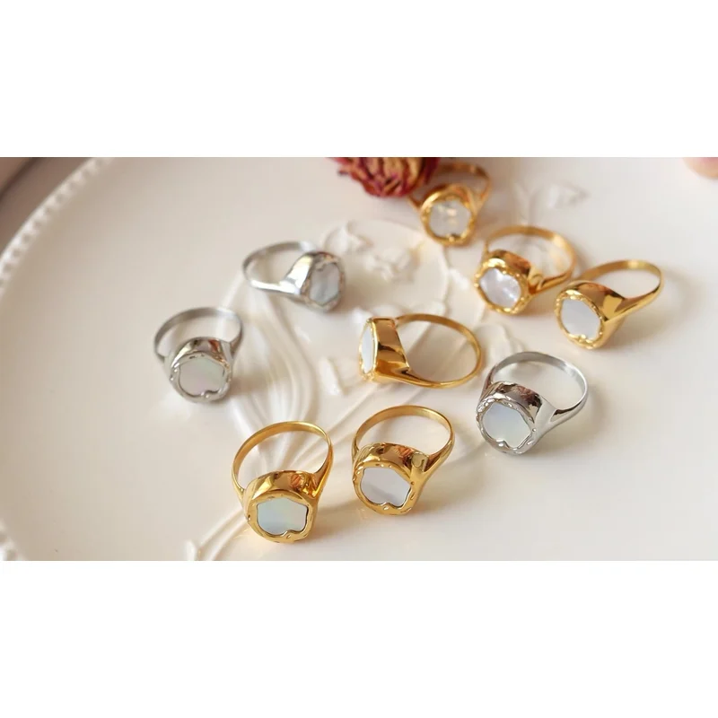 Stainless Steel Fashion White Seashell Ring