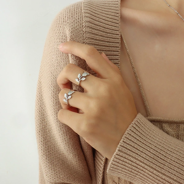 Rose Flower Necklace and Ring Jewelry Set