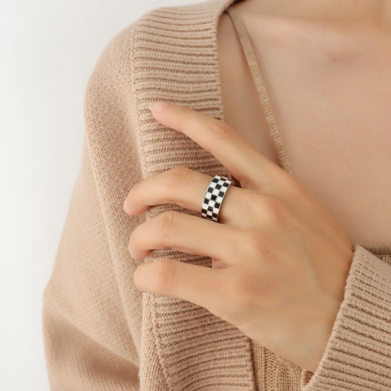 Black and White Enamel Plaid Pattern Ring