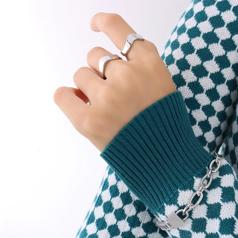 18K Gold Wave Wide Ring