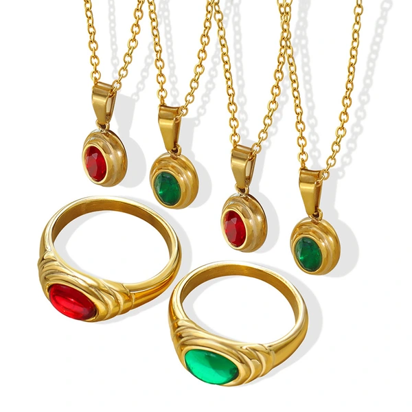 Oval Stone Women Jewelry Ring in Green and Red