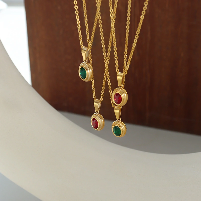 Oval Stone Women Jewelry Ring in Green and Red