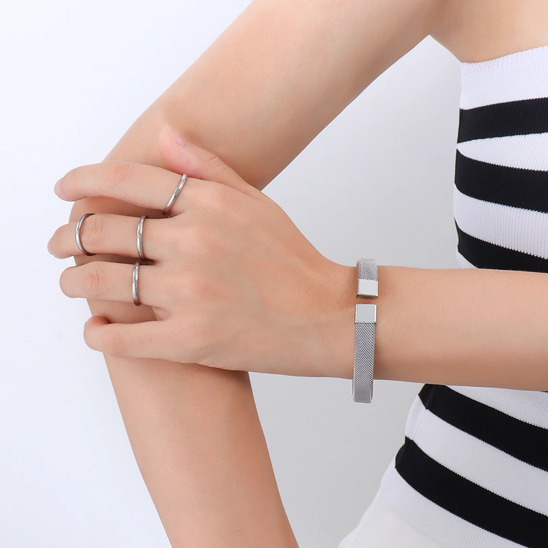 18K Gold Plated Fashion Stretchy Bangle Bracelet