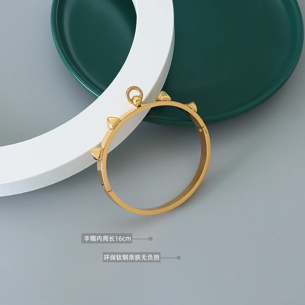 Women Design Fashion Nail Bangle Bracelet