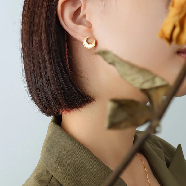 18K Gold Stainless Steel Women Moon fashion earrings