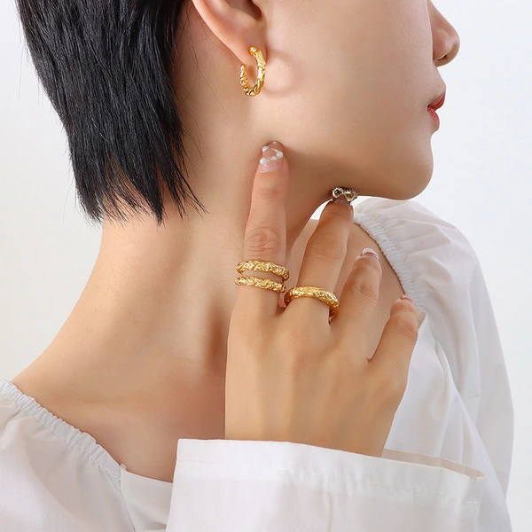 Titanium Hammered Gold Hoop Earrings