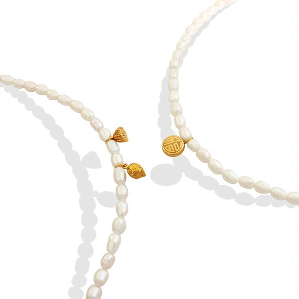 Pearl Necklace with a Silver Clasp, 6-7 mm
