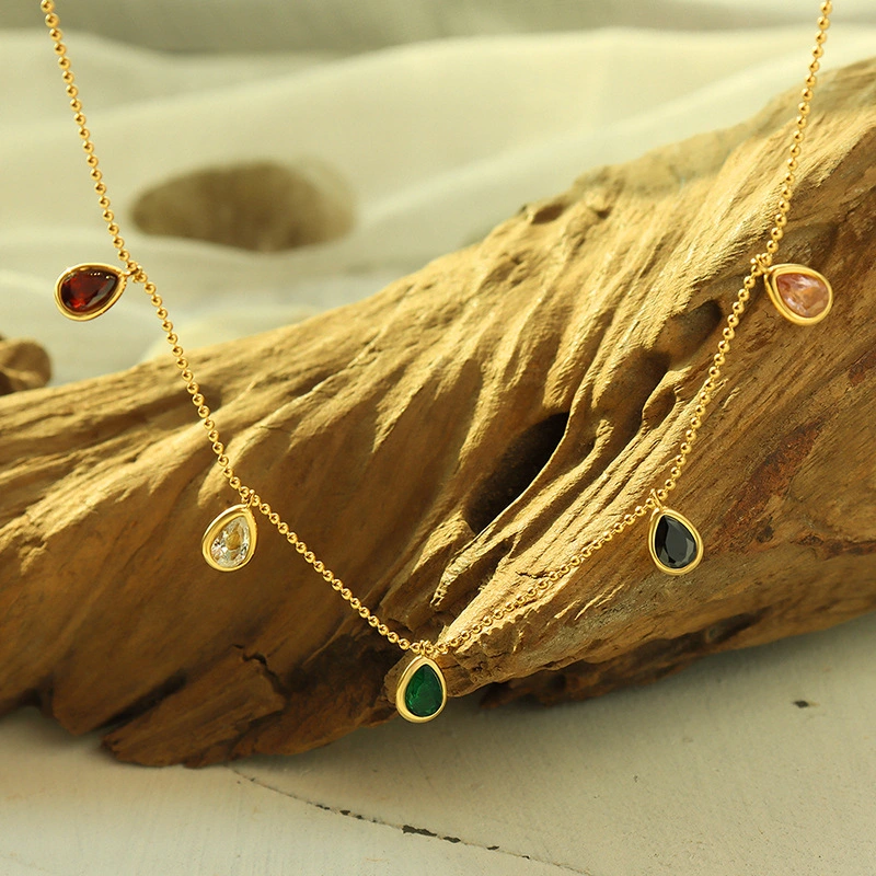 18K gold pendant necklace Sapphire  Pear Shape Necklace   Necklace