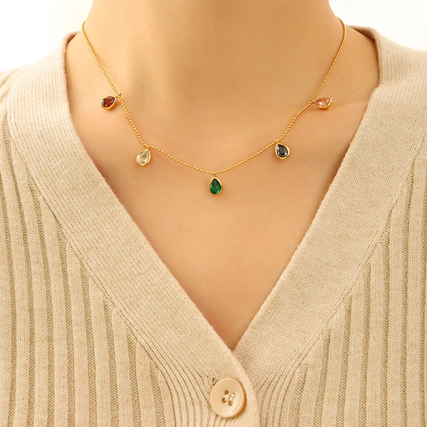 18K gold pendant necklace Sapphire  Pear Shape Necklace   Necklace