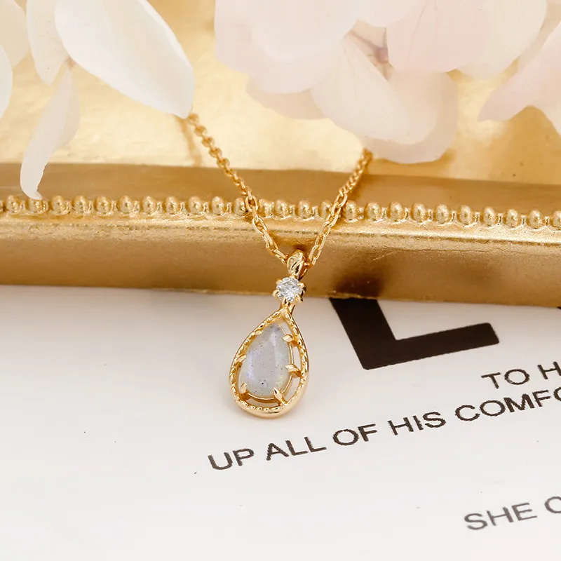 High Quality Stainless Steel Jewelry Necklace Color Stone Setting