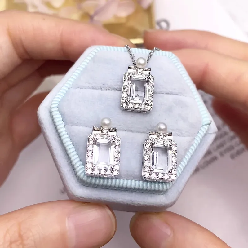 High Quality Stainless Steel Jewelry Necklace Color Stone Setting