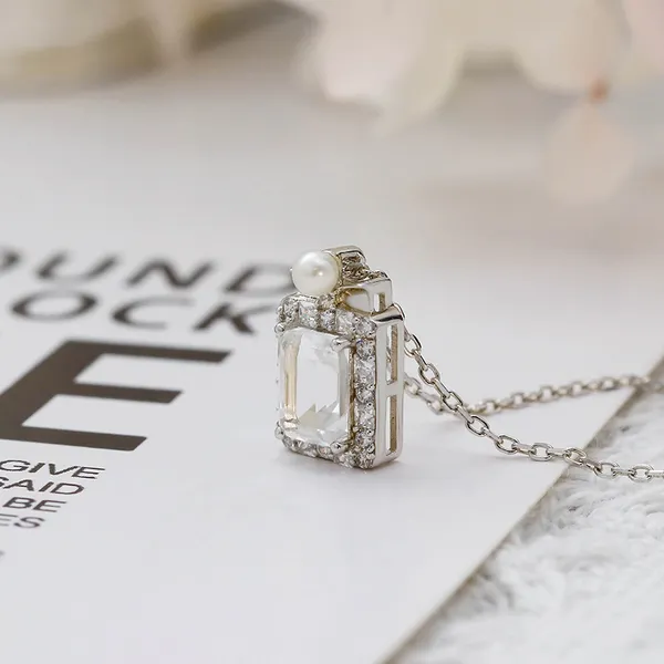 High Quality Stainless Steel Jewelry Necklace Color Stone Setting