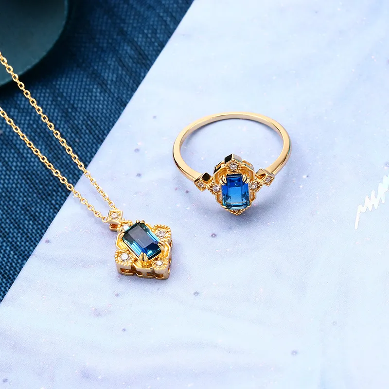 High Quality Stainless Steel Jewelry Necklace Color Stone Setting