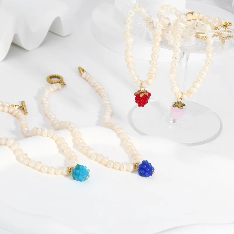 Natural Frashwater Pearl Colorful Grape Pendant Necklace