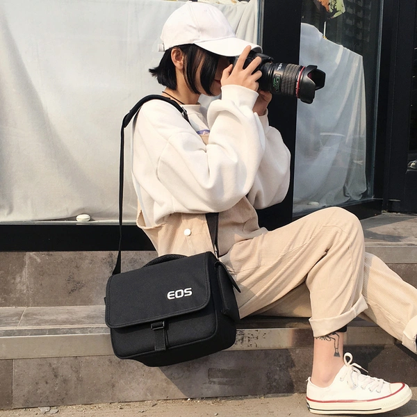 DSLR Camera shoulder bag 