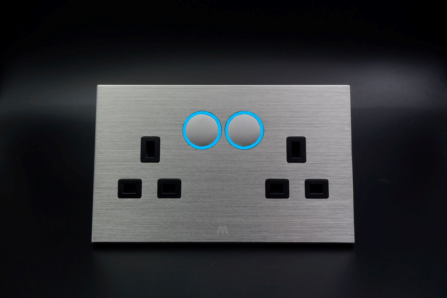 TWIN BS SWITCHED SOCKET IN GOOD PRICE & QUALITY