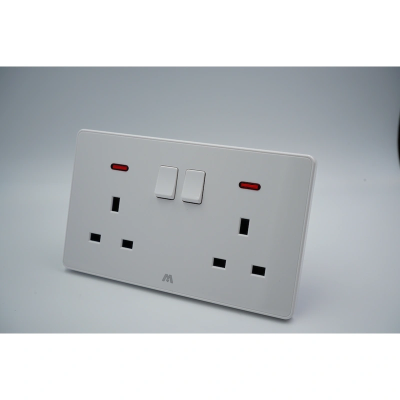 TWIN BS SWITCHED SOCKET IN GOOD PRICE & QUALITY