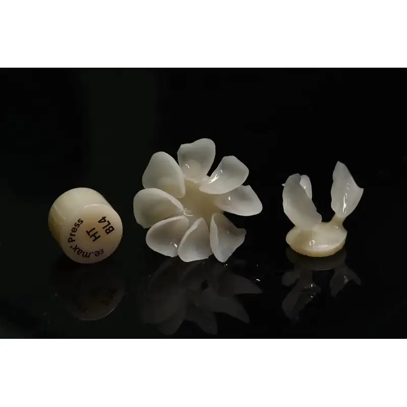 IPS EMAX VENEER MINIMAL PREP VENEERS