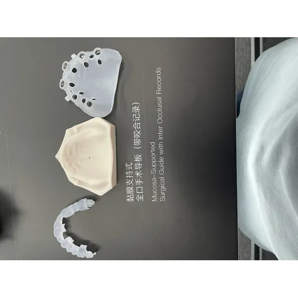 MicroDental Surgical Guide