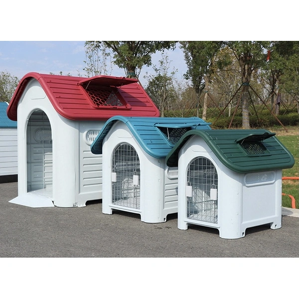 Insulated Plastic Cat House for Outdoor Use
