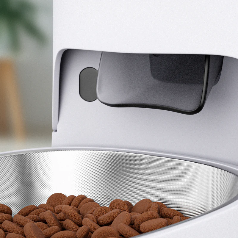 automatic pet feeder
