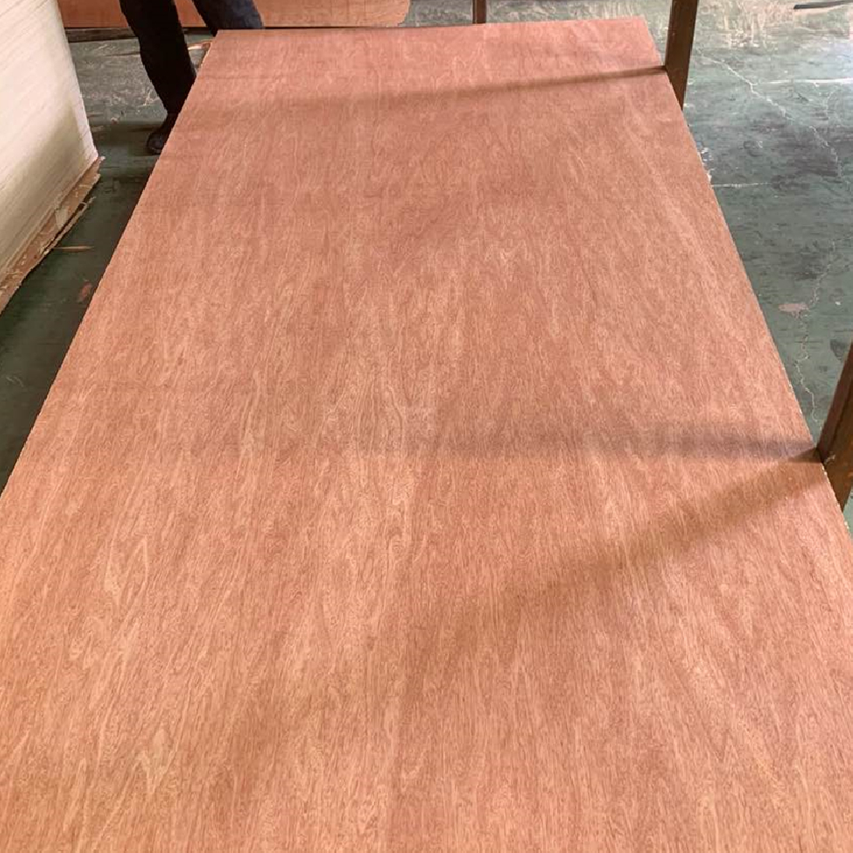Bintangor plywoodHigh-Quality Commercial Plywood | Durable & Affordable | [PUSEN WOOD]