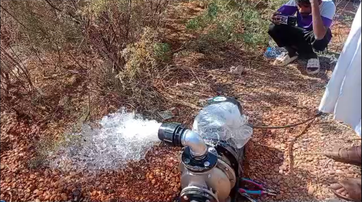 Système de pompe à eau solaire de 7,5 kW (AC) au Soudan