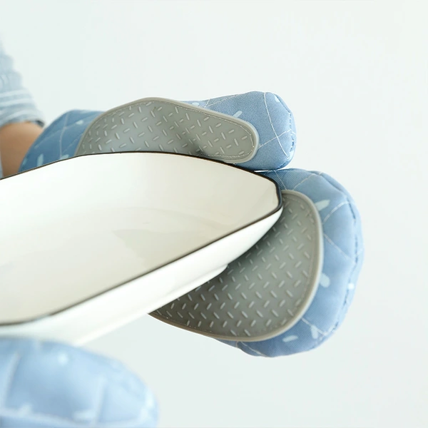 Heat Resistant Scald Proof Oven Gloves Kitchen Baking Accessories