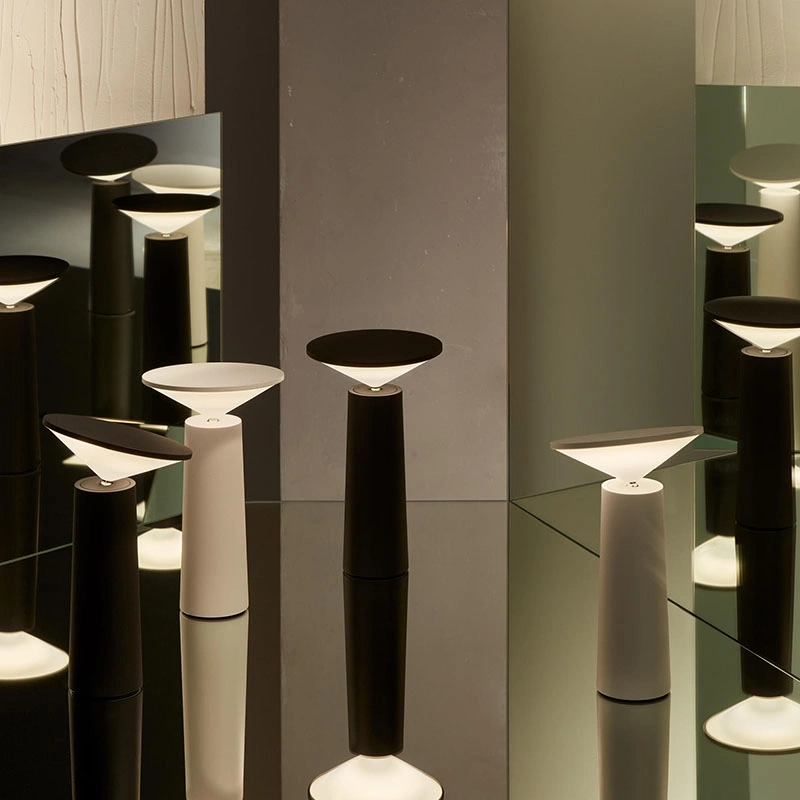 lámpara de mesa mini i recargable con control táctil brillo regulable