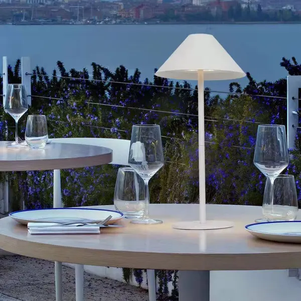 4000mah بطارية تعمل بالبطارية LED مصابيح طاولة لاسلكية لتناول الطعام